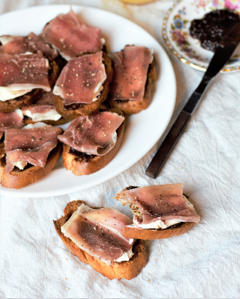 Prosciutto, fig, and mascarpone bruschetta. Five fall recipes